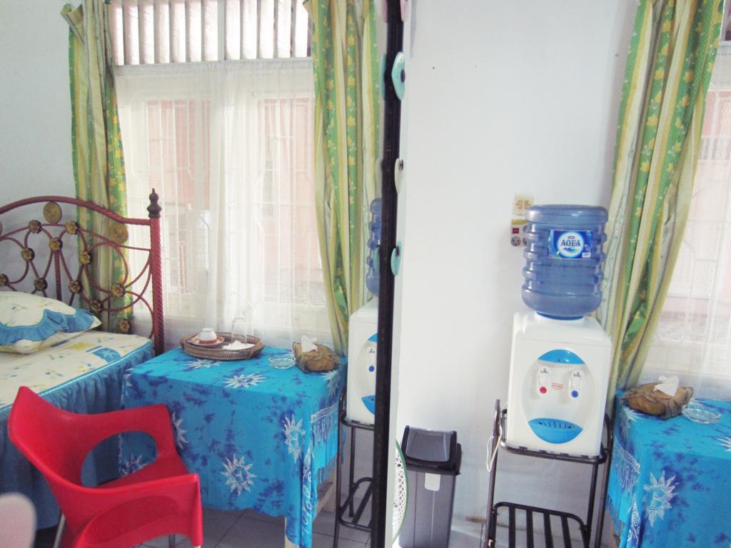 Griya 24 Homestay Medan Exterior foto