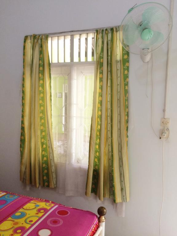 Griya 24 Homestay Medan Exterior foto